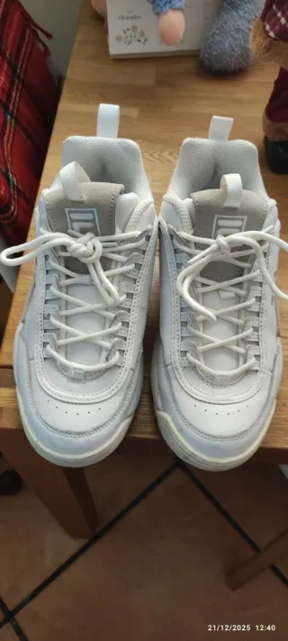 Tenis Fila Blanco, número 38