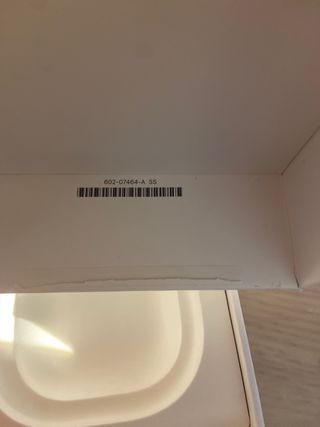 Caja AirPods 4 + AirPod Izquierdo