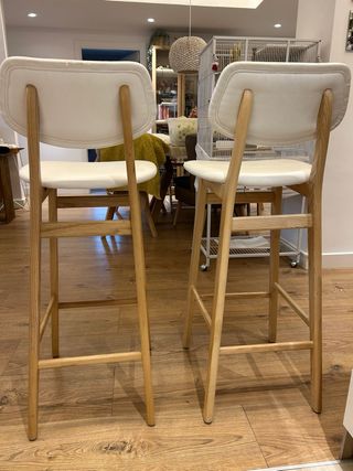 2 Taburetes Altos Madera y Tapizado Blanco