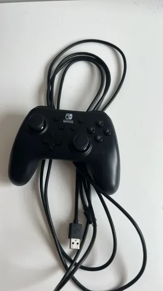 Nintendo Switch + Accesorios y Juegos