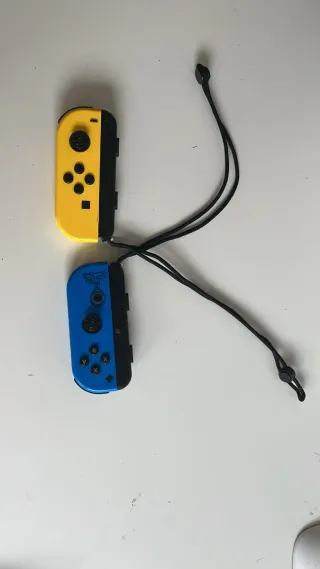 Nintendo Switch + Accesorios y Juegos
