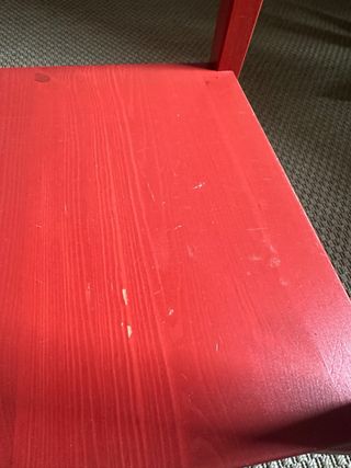 Mesita de noche roja Ikea