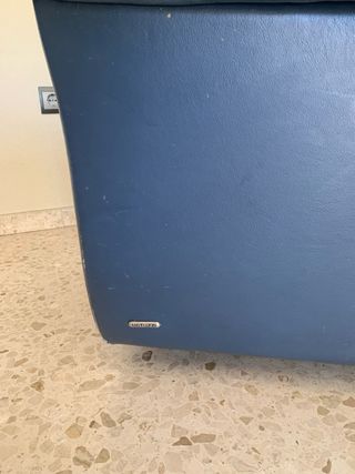 Sillón Natuzzi de piel azul