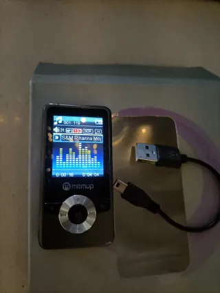 Reproductor MP4 Memup 4GB Negro