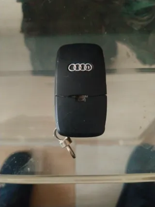 Llave con Mando Audi