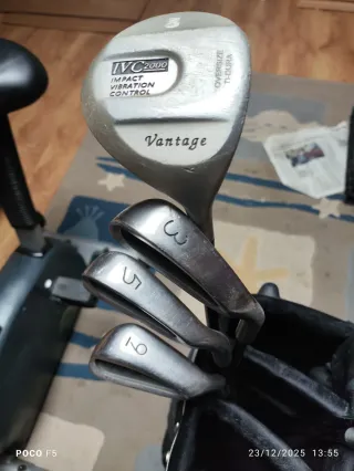 Bolsa de Golf con Palos y Pelotas
