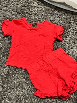 Completo neonata 0-3 mesi rosso