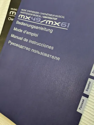 Teclado Yamaha MX61 + Accesorios