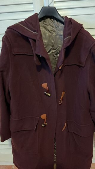 Montgomery viola con cappuccio