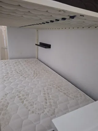 Litera metálica con colchones