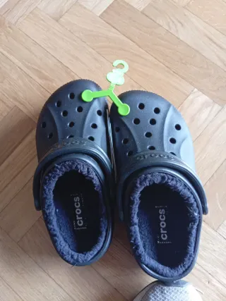 Crocs forrados talla 36-37 negros