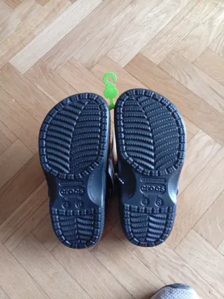 Crocs forrados talla 36-37 negros