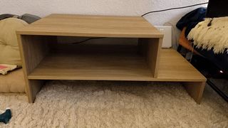 Televisor LG Negro con Mesa Marrón