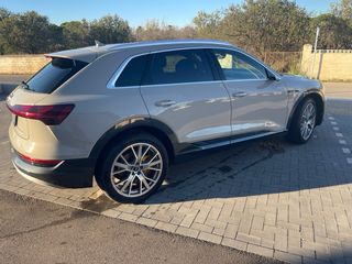 Audi e-tron 2020