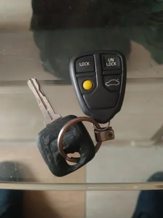 Llave con mando Volvo
