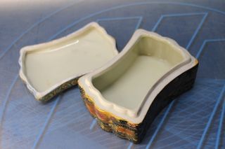 Caja, joyero de porcelana Satsuma, China. Vintage.