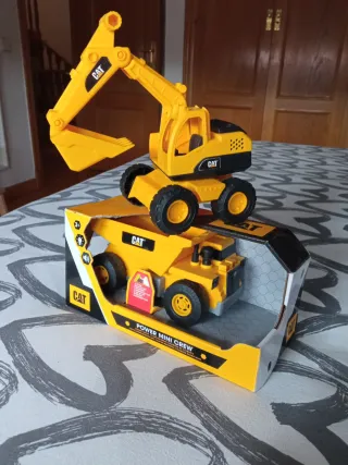 Camión y Excavadora CAT