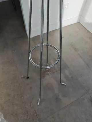 Perchero de diseño metal