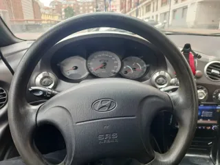 Hyundai Coupe 2001