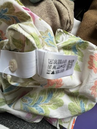 Blusa estampada floral manga larga