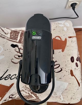 Cafetera Nespresso Negra