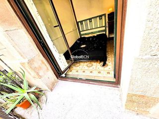 Piso en venta en El Raval en Barcelona