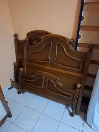 Muebles de habitación  antigua