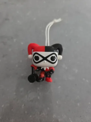 Funkos Pop superheroes y villanos Kinder Sorpresa