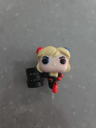 Funkos Pop superheroes y villanos Kinder Sorpresa