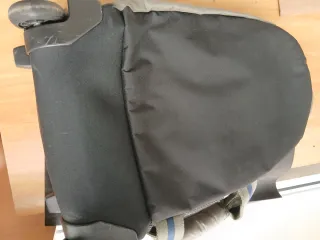 Mochila Eastpak ruedas y asa larga