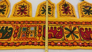 Adorno textil artesanal