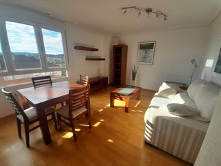 Salón completo de madera maciza, de la casa Roizo.