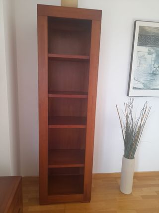 Salón completo de madera maciza, de la casa Roizo.