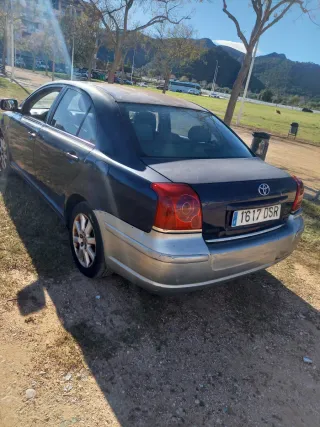 Toyota Avensis 2005