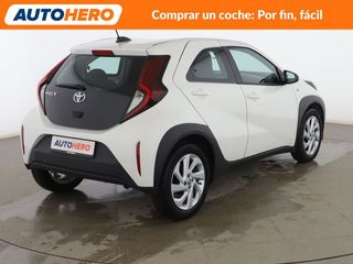 Toyota Aygo X Cross 1.0 Play