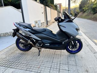 Yamaha TMAX 560