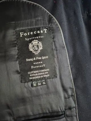 Traje azul Forecast