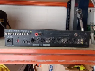 Amplificador Australian Monitor AMIS 250