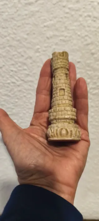 Ajedrez antiguo de resina