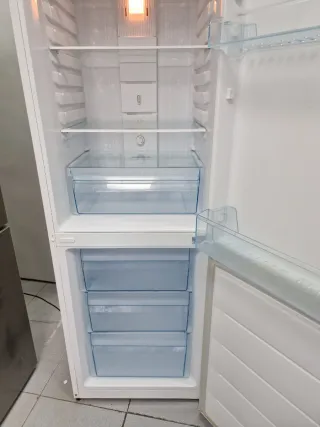 Nevera  Daewoo 1.85cm x 60cm