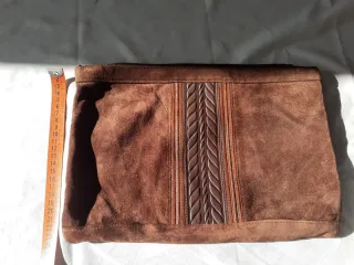 Pochette in pelle marrone