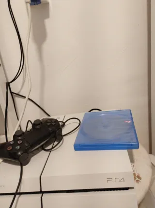 Consola PS4 Pro Blanca + Mando