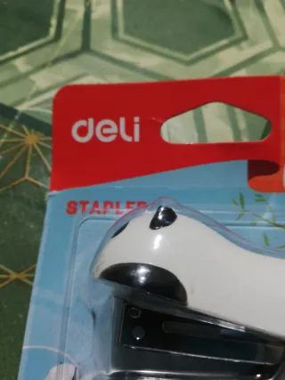 Spillatrice Deli Panda con graffette