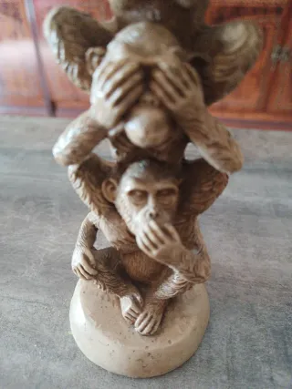 Figura 3 Monos Ceramica