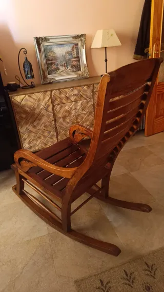 Mecedora Colonial Nogal