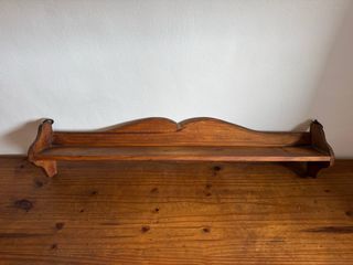 Estantería de madera estilo mexicano