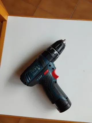 TALADRO BOSCH PERCUTOR 12V