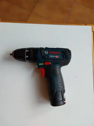 TALADRO BOSCH PERCUTOR 12V