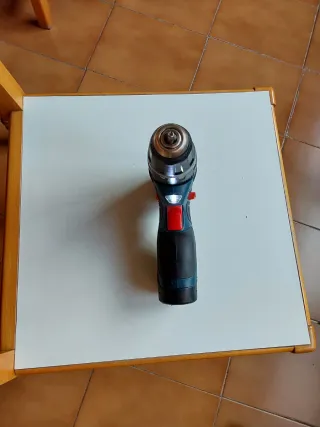 TALADRO BOSCH PERCUTOR 12V