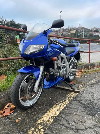 Suzuki SV650S